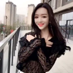 离异小姐姐美女,勇敢追寻新生活的篇章